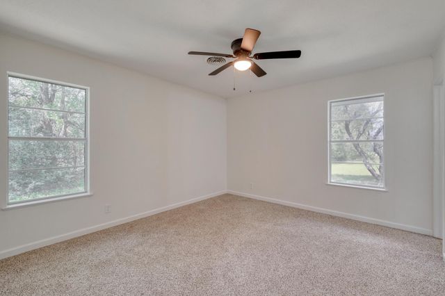 122 Blanket Flower DR, Bastrop, TX 78602