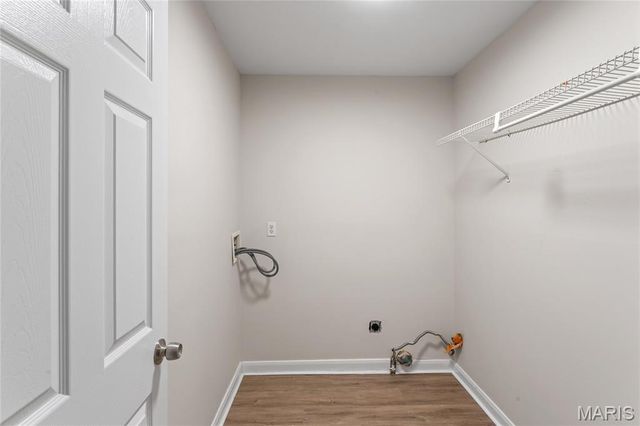 5426 Tesson Parc Court, St Louis, MO 63128