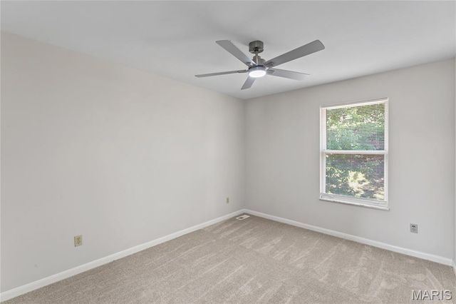 5426 Tesson Parc Court, St Louis, MO 63128