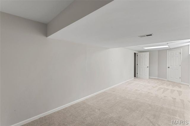 5426 Tesson Parc Court, St Louis, MO 63128