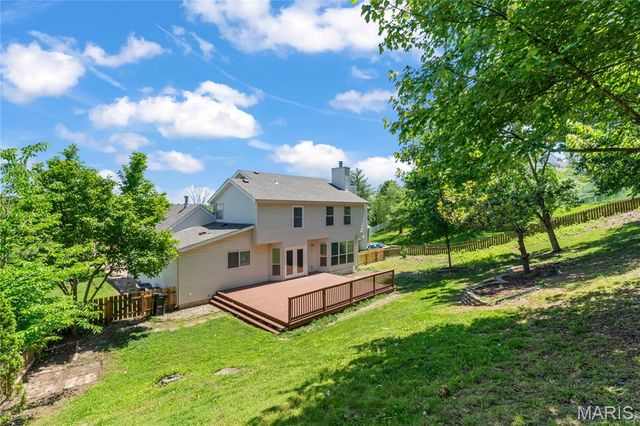 5426 Tesson Parc Court, St Louis, MO 63128