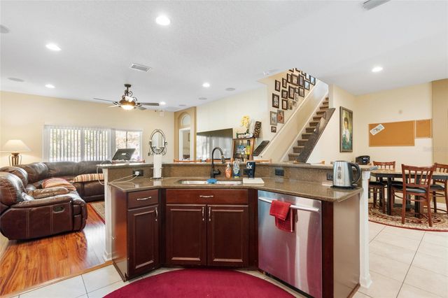 11129 OYSTER BAY CIRCLE, New Port Richey, FL 34654