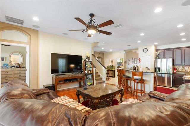 11129 OYSTER BAY CIRCLE, New Port Richey, FL 34654