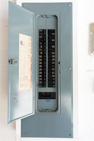 11129 OYSTER BAY CIRCLE, New Port Richey, FL 34654