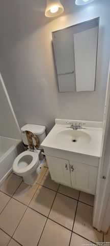 3434 Gateway, San Antonio, TX 78210