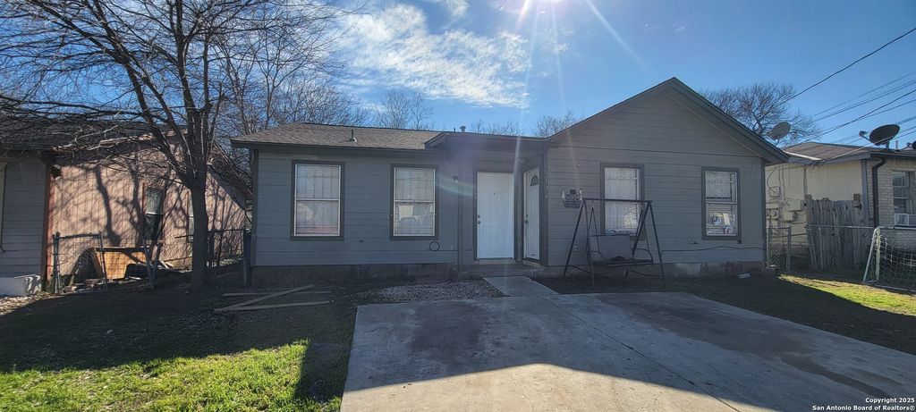 3434 Gateway, San Antonio, TX 78210