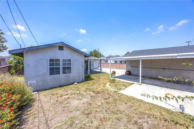 8082 San Heron Circle, Buena Park, CA 90620