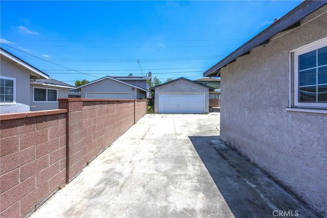 8082 San Heron Circle, Buena Park, CA 90620