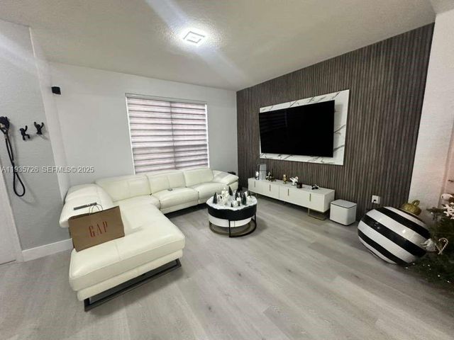 9350 SW 171st Ct 9350, Miami, FL 33196