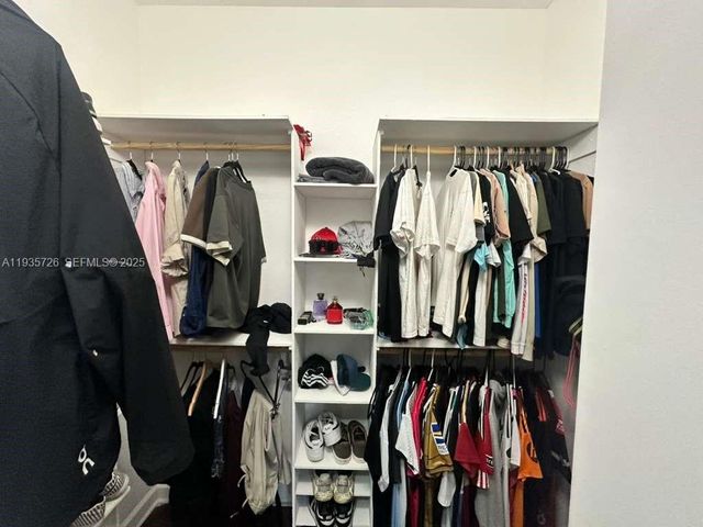 9350 SW 171st Ct 9350, Miami, FL 33196