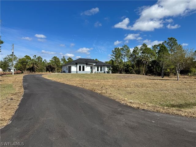 3541 20th AVE NE, Naples, FL 34120