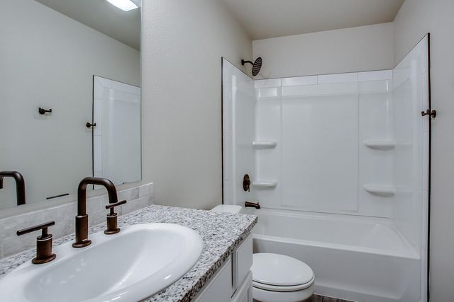 1710 142nd Street, Lubbock, TX 79423