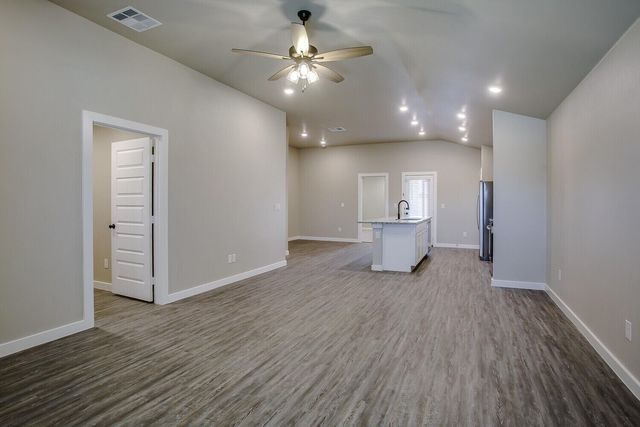 1710 142nd Street, Lubbock, TX 79423