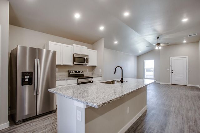 1710 142nd Street, Lubbock, TX 79423