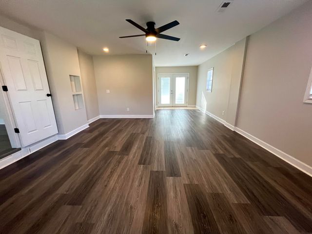 1605 Barrett Road, London, KY 40741