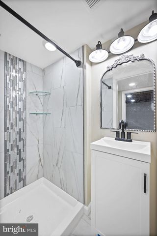 3826 PALL MALL RD, Baltimore, MD 21215