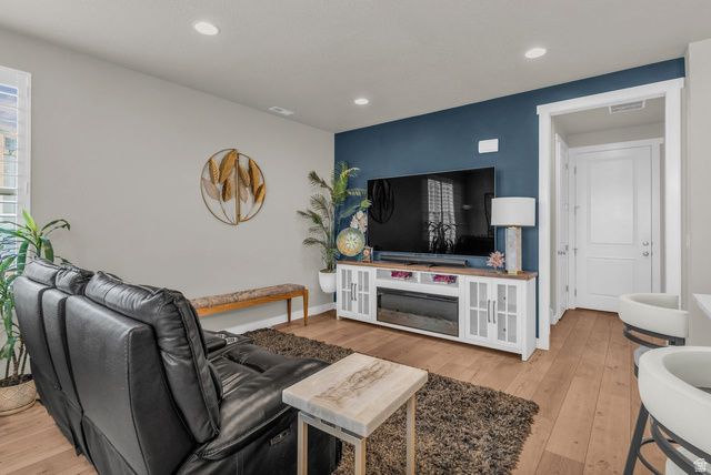 756 W MARCONI WAY, Murray, UT 84123