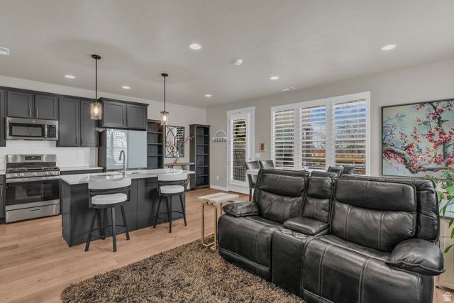 756 W MARCONI WAY, Murray, UT 84123