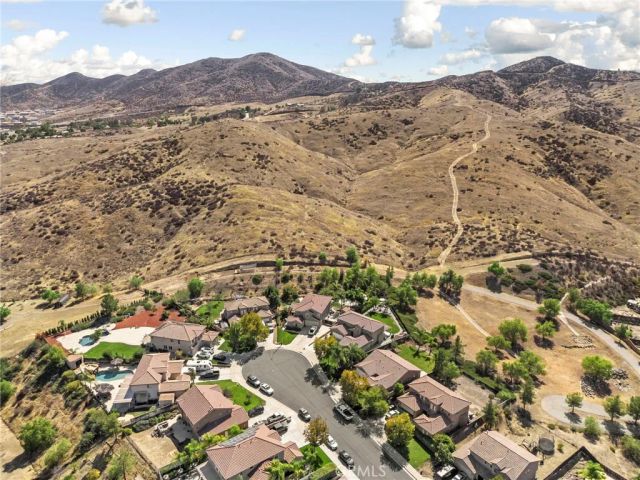 3830 Peridot Court, Perris, CA 92570