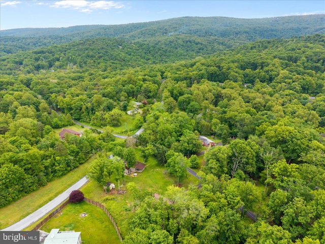 369 MOUNTAIN LAKE DR, Front Royal, VA 22630