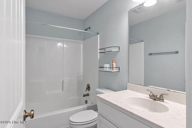203 Pastoral Court, Sneads Ferry, NC 28460