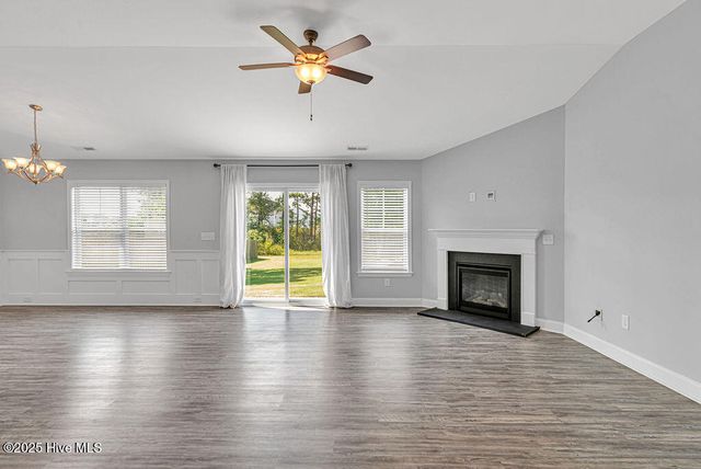 203 Pastoral Court, Sneads Ferry, NC 28460