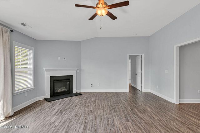203 Pastoral Court, Sneads Ferry, NC 28460