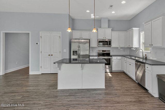 203 Pastoral Court, Sneads Ferry, NC 28460