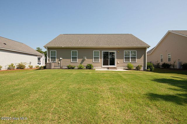 203 Pastoral Court, Sneads Ferry, NC 28460