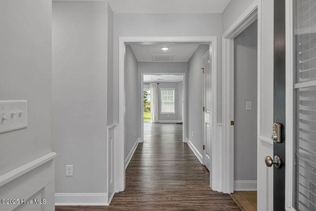203 Pastoral Court, Sneads Ferry, NC 28460