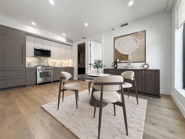 2131 Shore Boulevard 1-G, Astoria, NY 11105