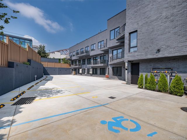 2131 Shore Boulevard 1-G, Astoria, NY 11105