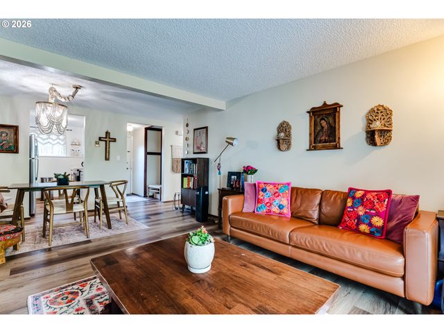 4083 DONALD St A, Eugene, OR 97405