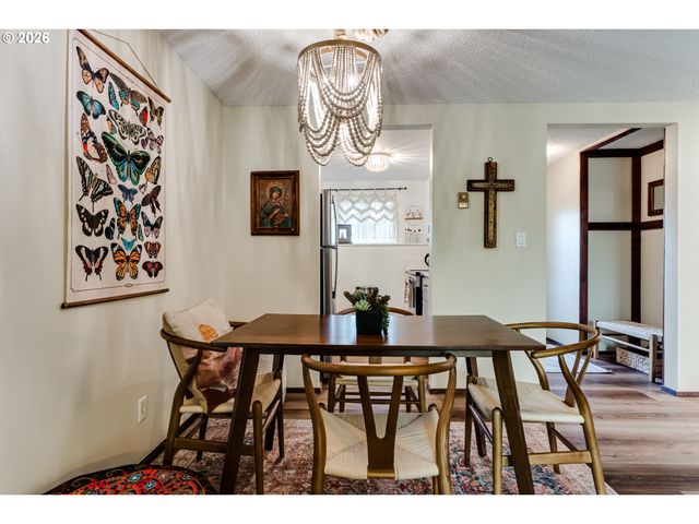 4083 DONALD St A, Eugene, OR 97405