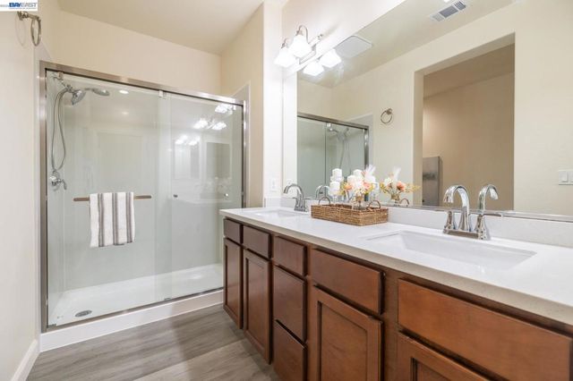 2200 2200 Beech Cir, San Jose, CA 95131