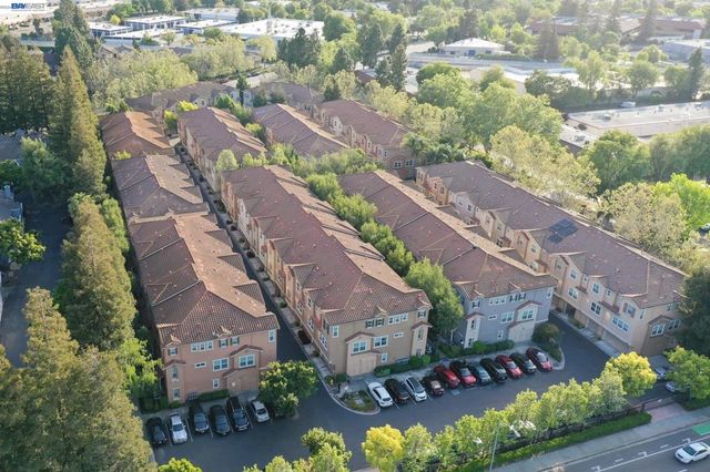 2200 2200 Beech Cir, San Jose, CA 95131