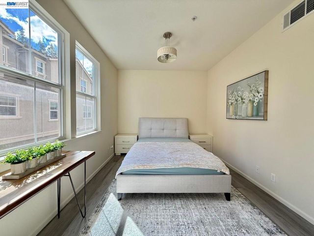 2200 2200 Beech Cir, San Jose, CA 95131