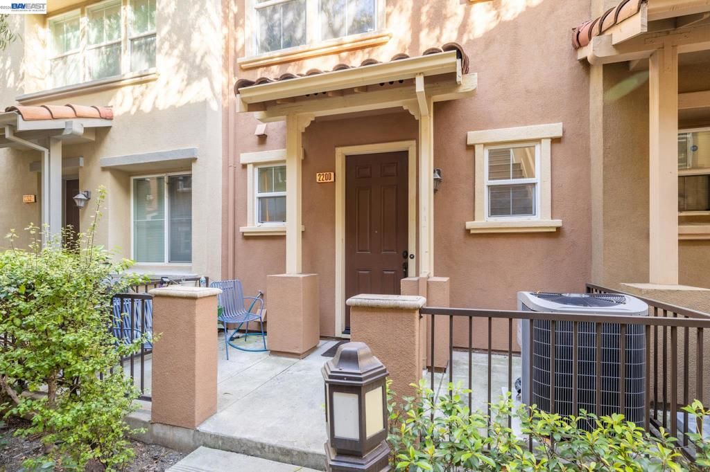 Image 1 of property listing at 2200 2200 Beech Cir, San Jose, CA 95131