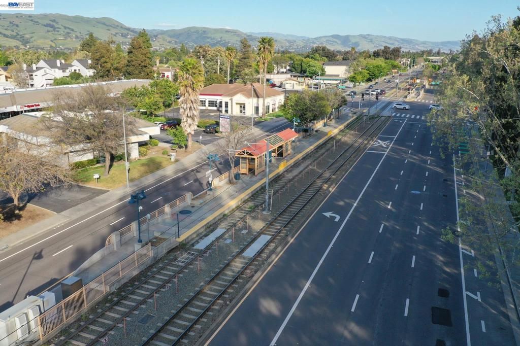 Image 30 of property listing at 2200 2200 Beech Cir, San Jose, CA 95131