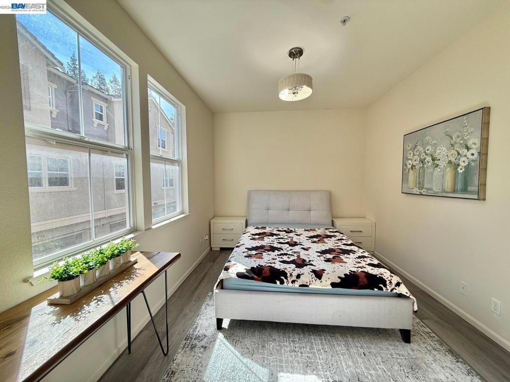 Image 7 of property listing at 2200 2200 Beech Cir, San Jose, CA 95131