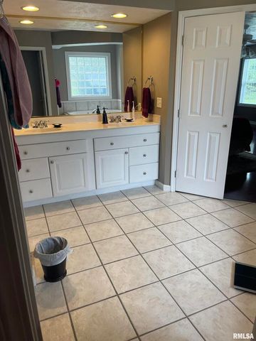 117 Jeremy Drive, Carterville, IL 62918