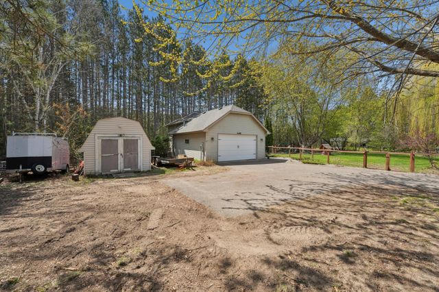 4320 217th Avenue NE, Cedar, MN 55011