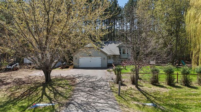 4320 217th Avenue NE, Cedar, MN 55011
