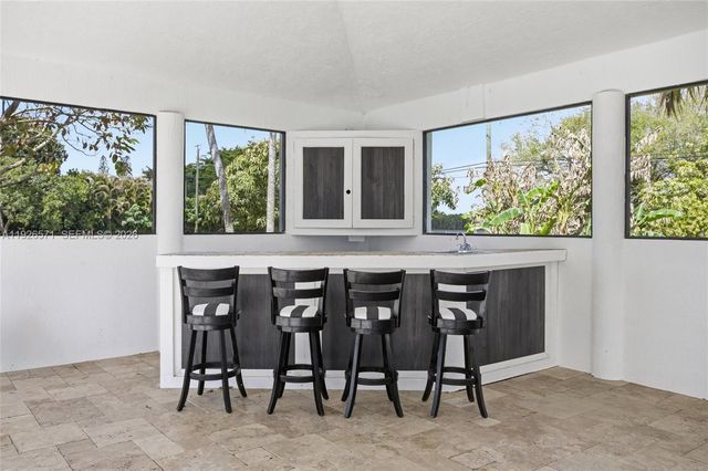 20401 SW 48th Pl, Southwest Ranches, FL 33332