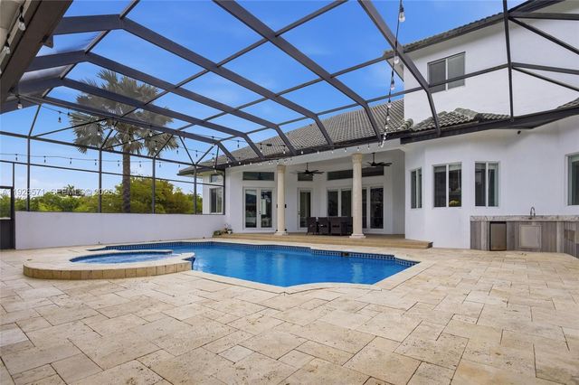 20401 SW 48th Pl, Southwest Ranches, FL 33332