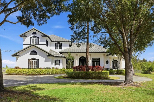 20401 SW 48th Pl, Southwest Ranches, FL 33332