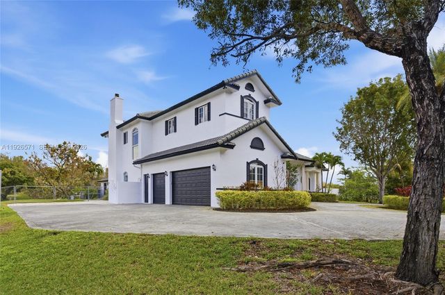 20401 SW 48th Pl, Southwest Ranches, FL 33332