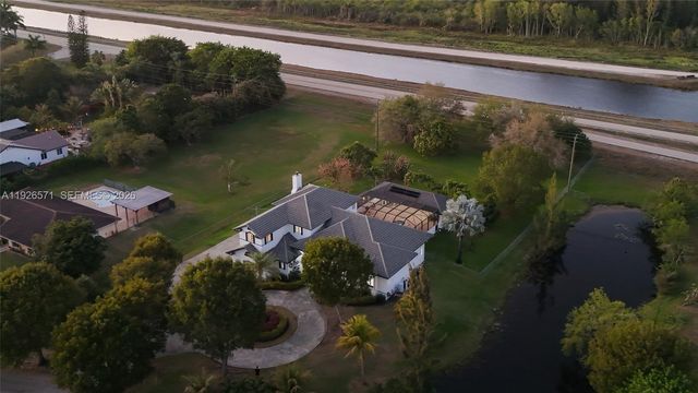 20401 SW 48th Pl, Southwest Ranches, FL 33332