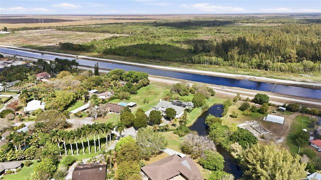 20401 SW 48th Pl, Southwest Ranches, FL 33332