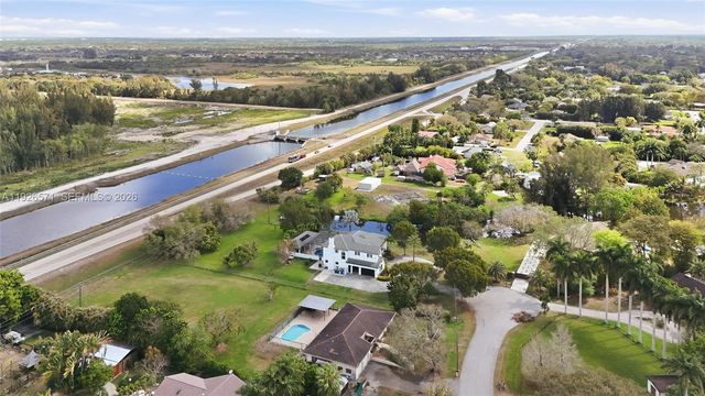 20401 SW 48th Pl, Southwest Ranches, FL 33332